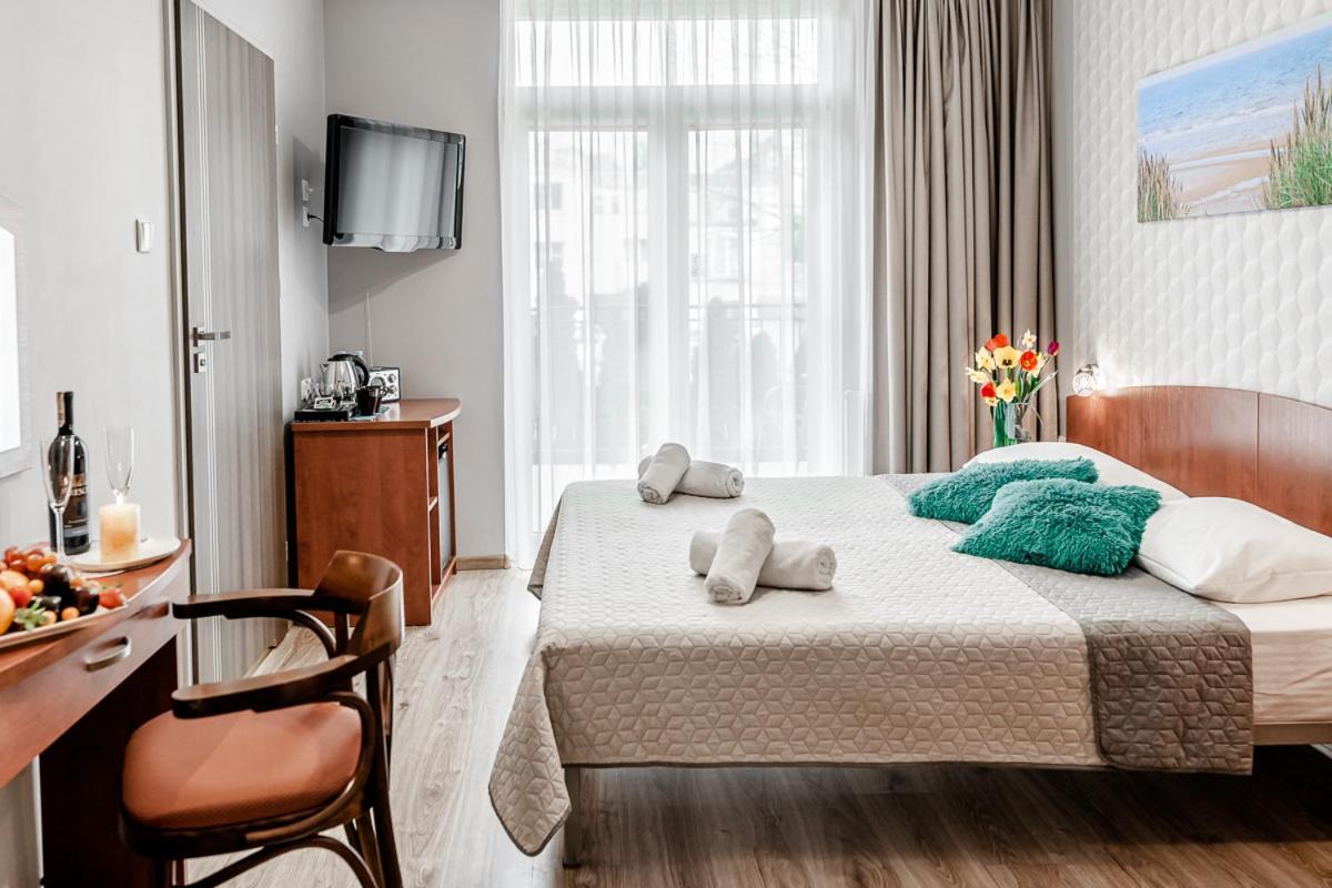 Hotel Cis Swinoujscie Kültér fotó
