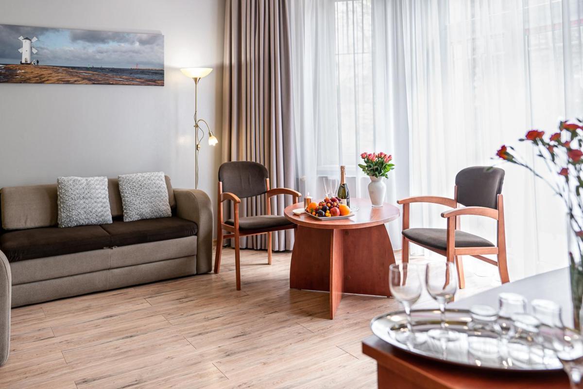 Hotel Cis Swinoujscie Kültér fotó