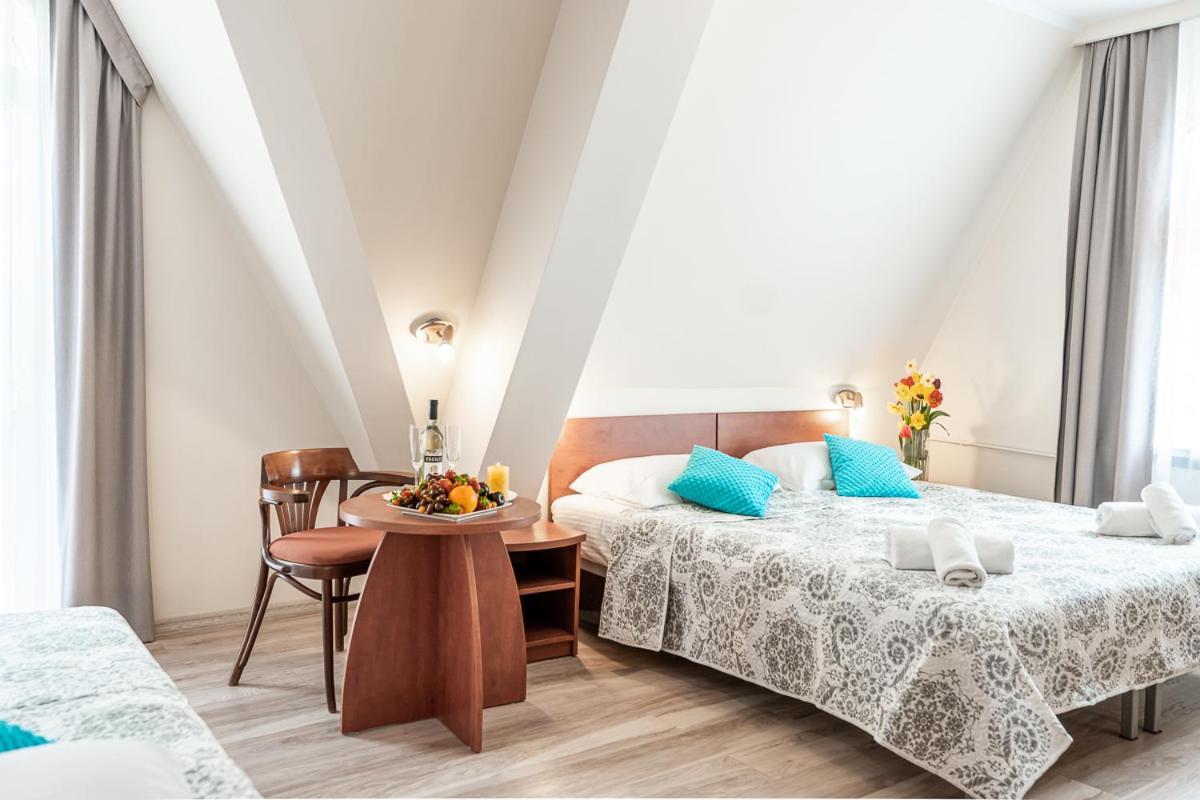 Hotel Cis Swinoujscie Kültér fotó