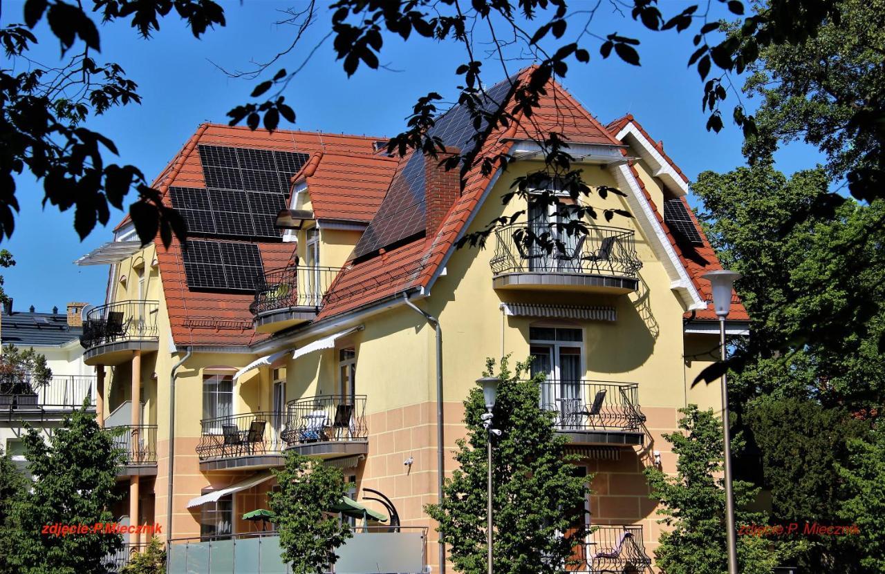Hotel Cis Swinoujscie Kültér fotó